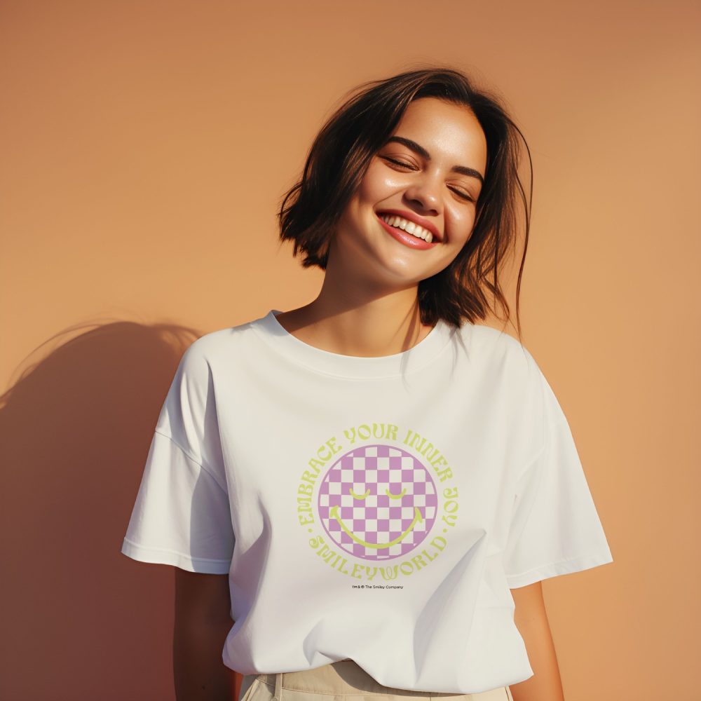T-shirt oversize coton bio femme Smiley World avec un design de Smiley World Embrace Your Inner Joy